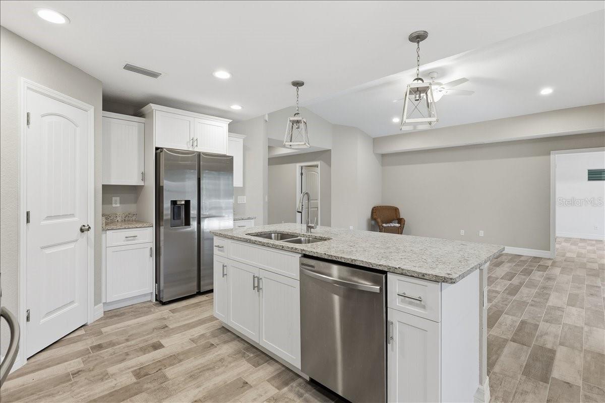 138 SUNNY WAY, ROTONDA WEST, FL — photo 10