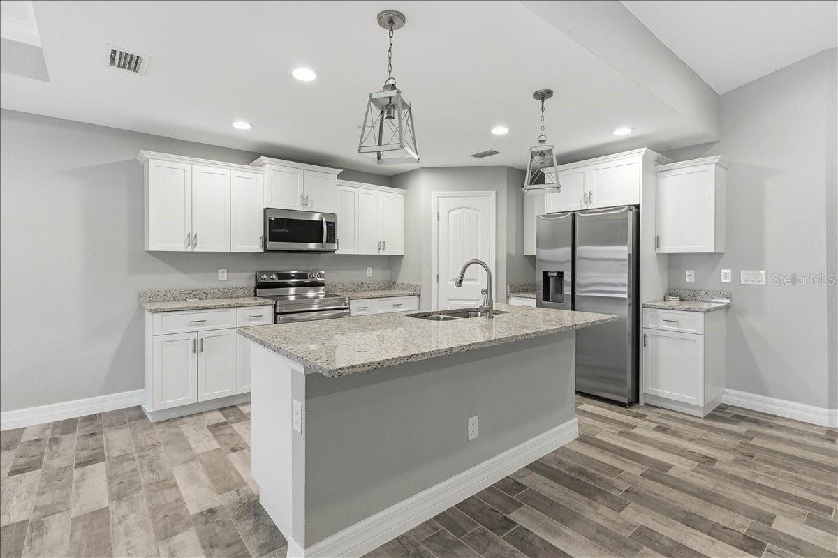 138 SUNNY WAY, ROTONDA WEST, FL — photo 12