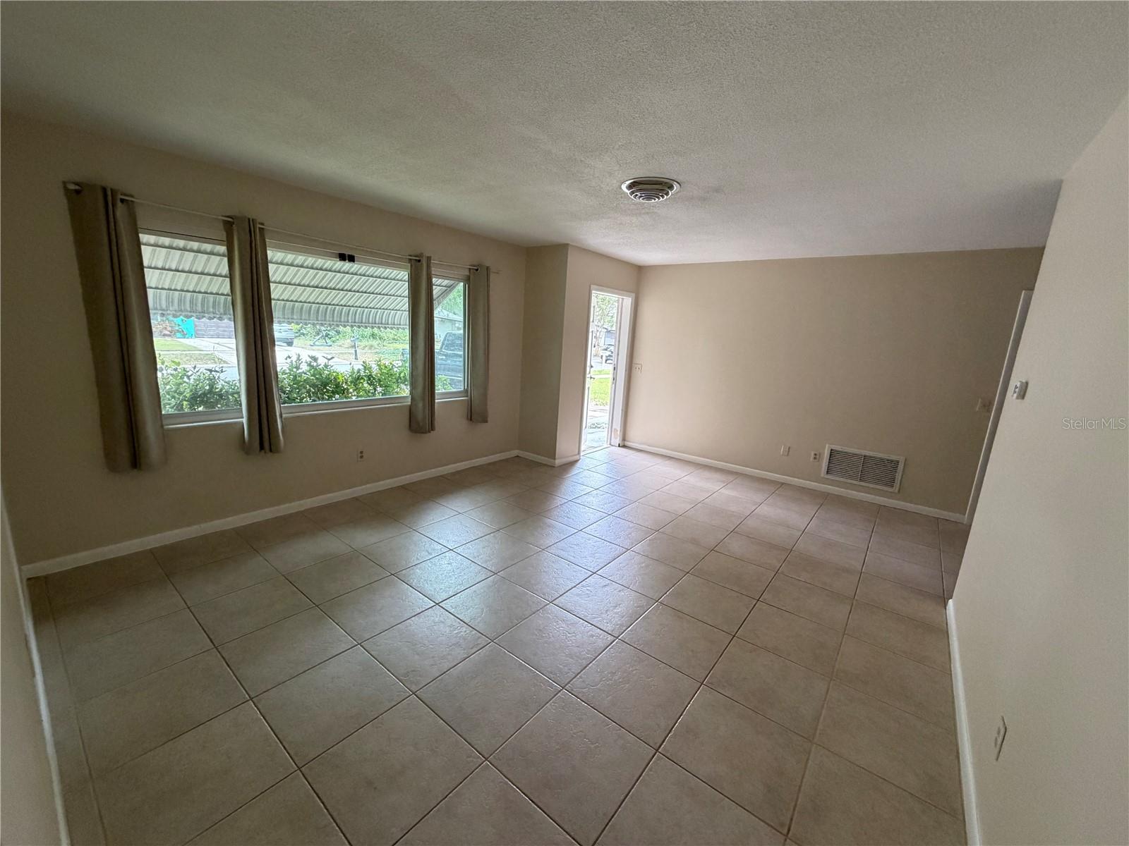 2236 MORNINGSIDE DR, CLEARWATER, FL — photo 4