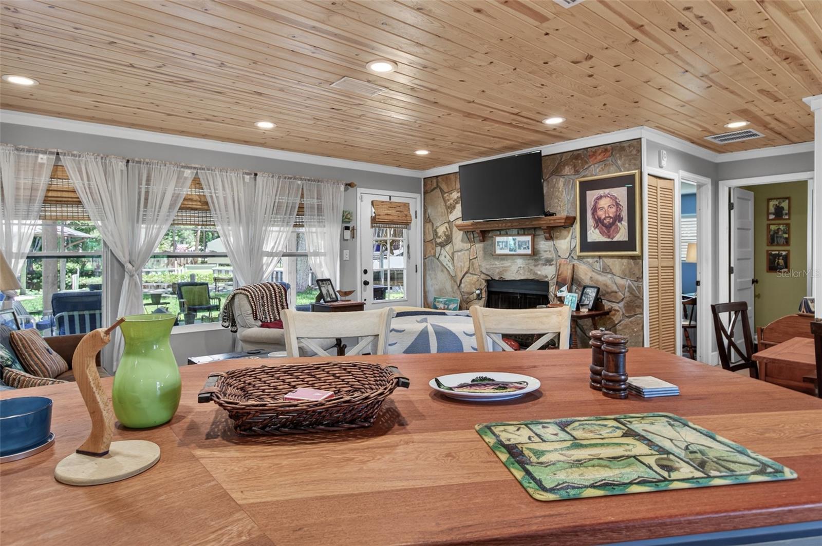 137 & 135 RIVERSIDE DR, SATSUMA, FL — photo 12
