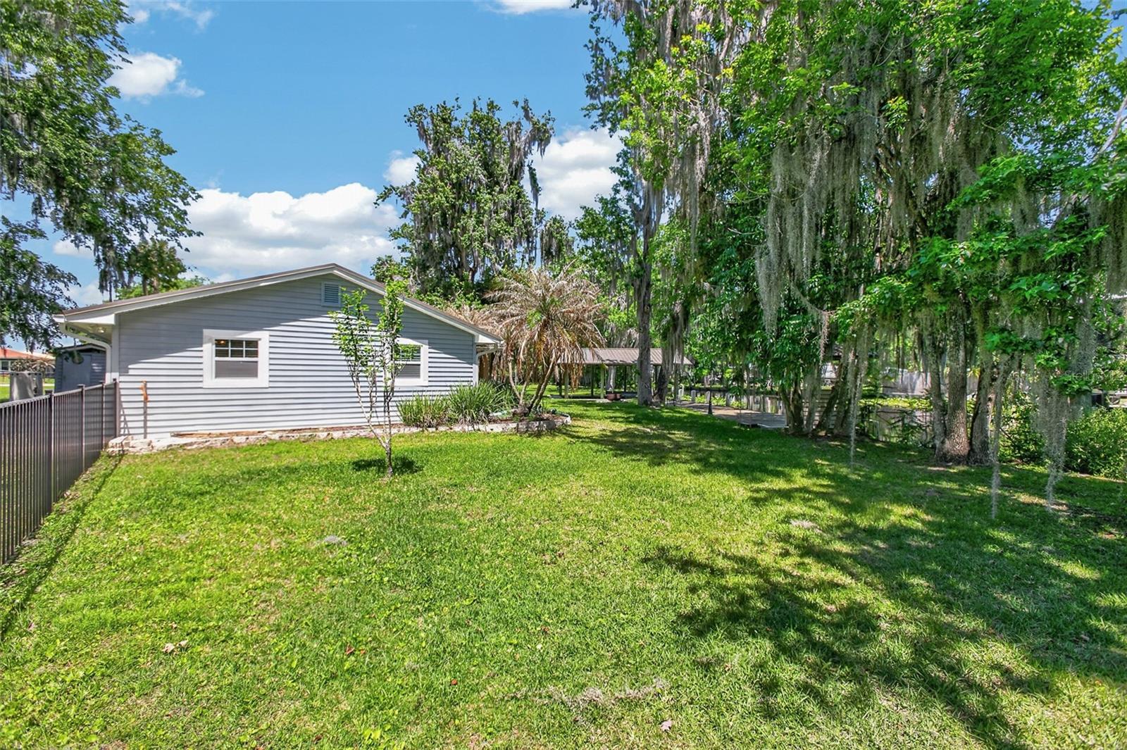 137 & 135 RIVERSIDE DR, SATSUMA, FL — photo 38