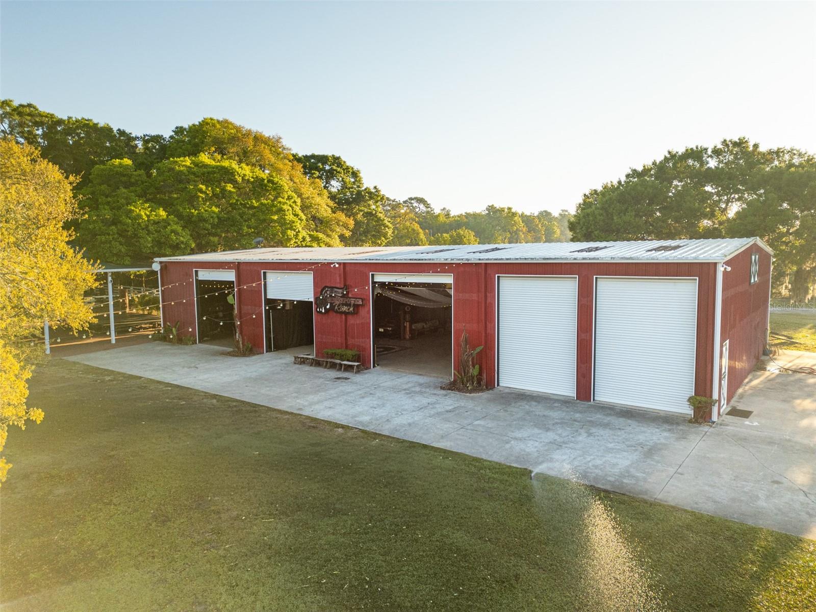 280 CAMPBELL RANCH RUN, GENEVA, FL — photo 40