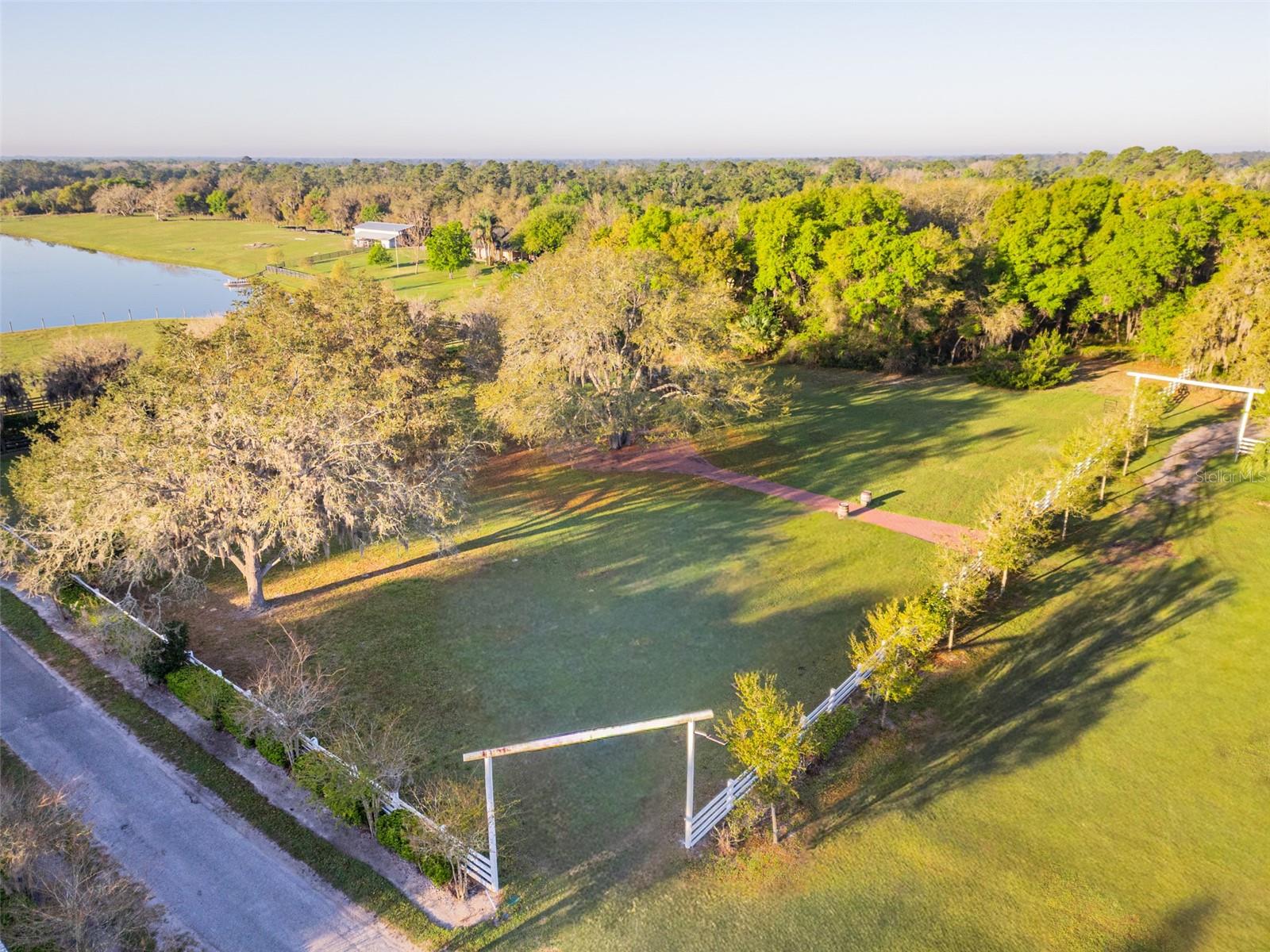 280 CAMPBELL RANCH RUN, GENEVA, FL — photo 71