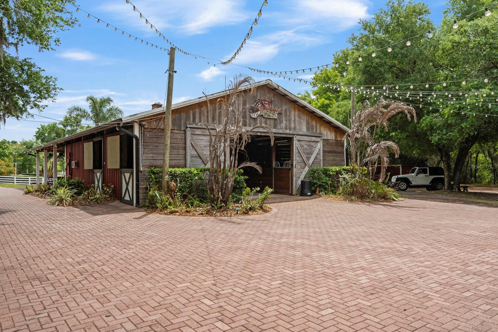 280 CAMPBELL RANCH RUN, GENEVA, FL — photo 30