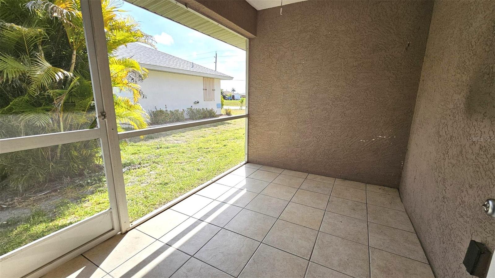 309 BOUNDARY BLVD #B, ROTONDA WEST, FL — photo 21