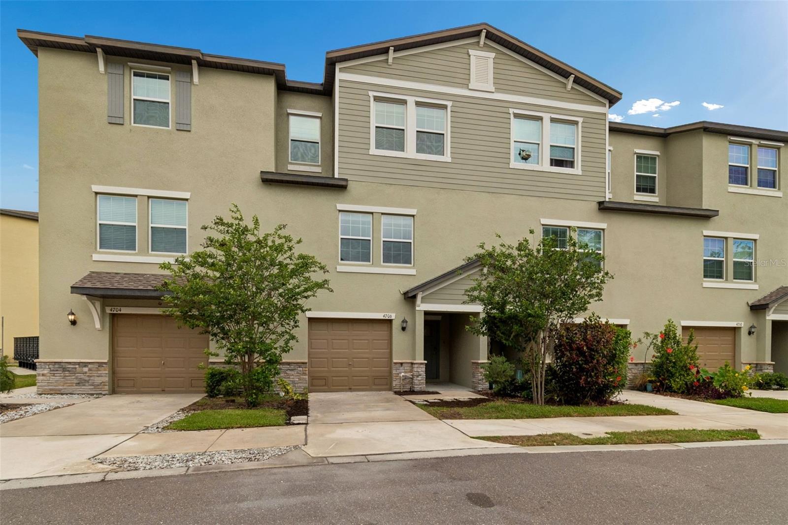 4706 TUSCAN LOON DR, TAMPA, FL — photo 2