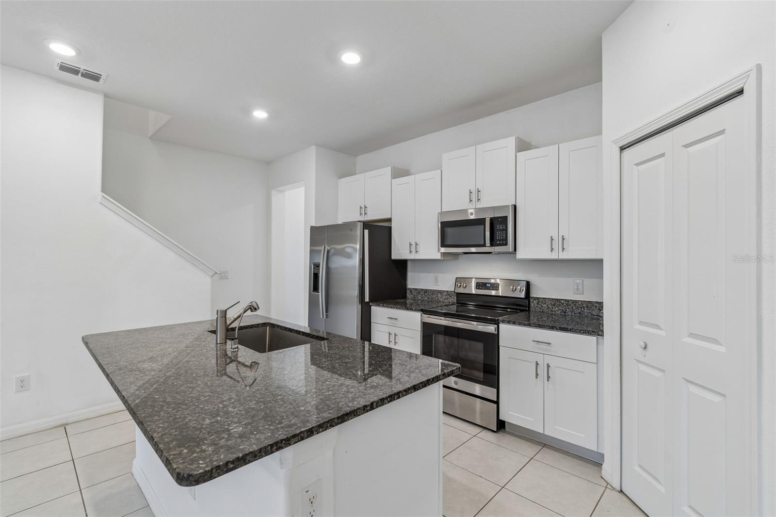 4706 TUSCAN LOON DR, TAMPA, FL — photo 15
