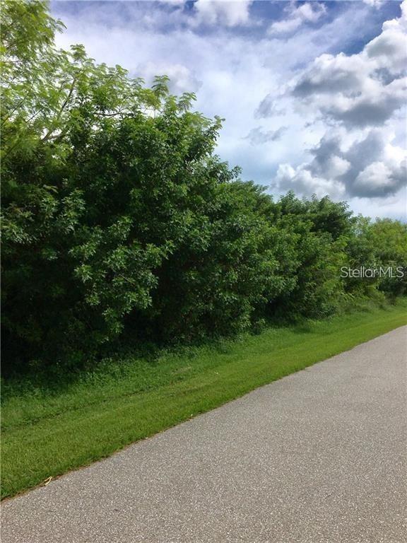 12739 BACCHUS RD, PORT CHARLOTTE, FL — photo 2
