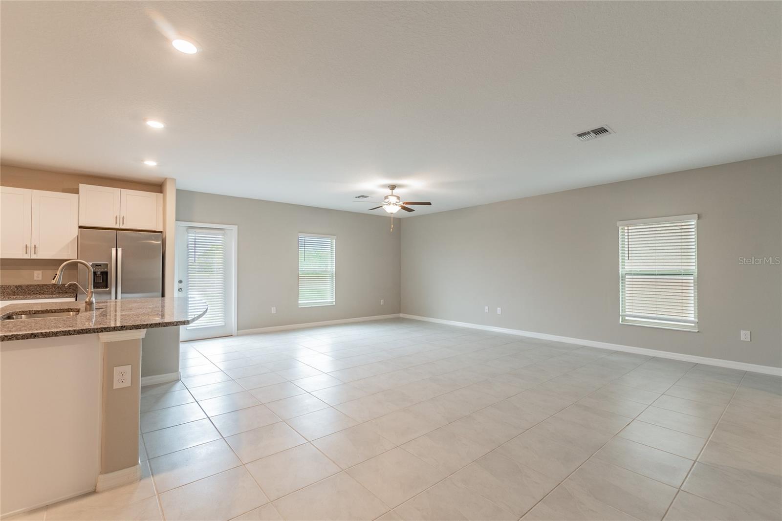 15515 PEACE RIVER PL, SUN CITY CENTER, FL — photo 9