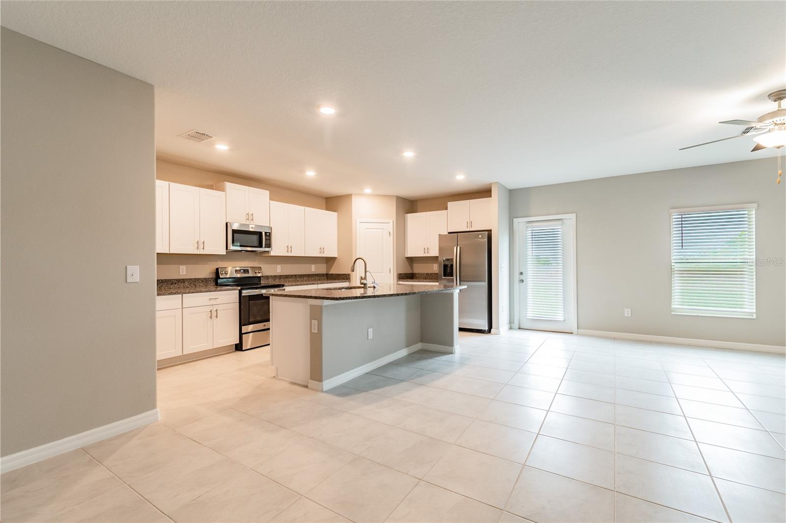 15515 PEACE RIVER PL, SUN CITY CENTER, FL — photo 10
