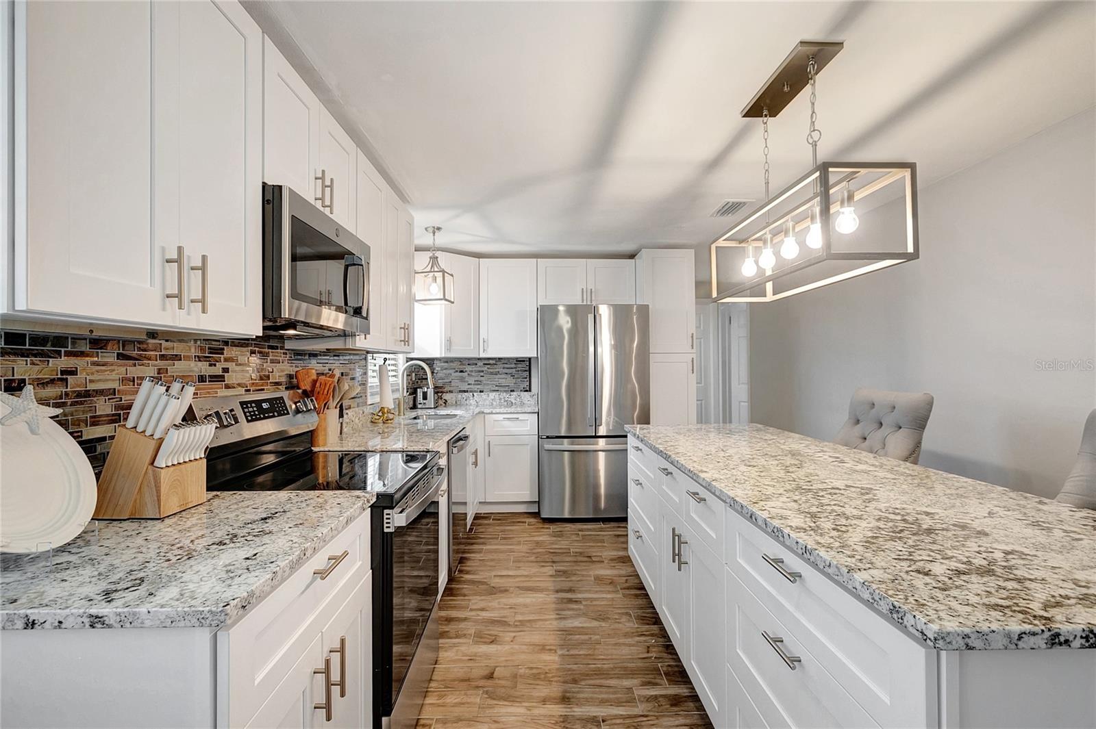 242 176TH AVE E, REDINGTON SHORES, FL — photo 4