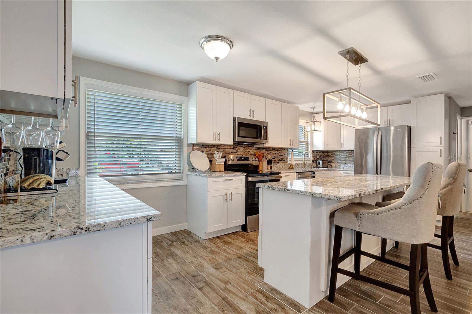 242 176TH AVE E, REDINGTON SHORES, FL — photo 9