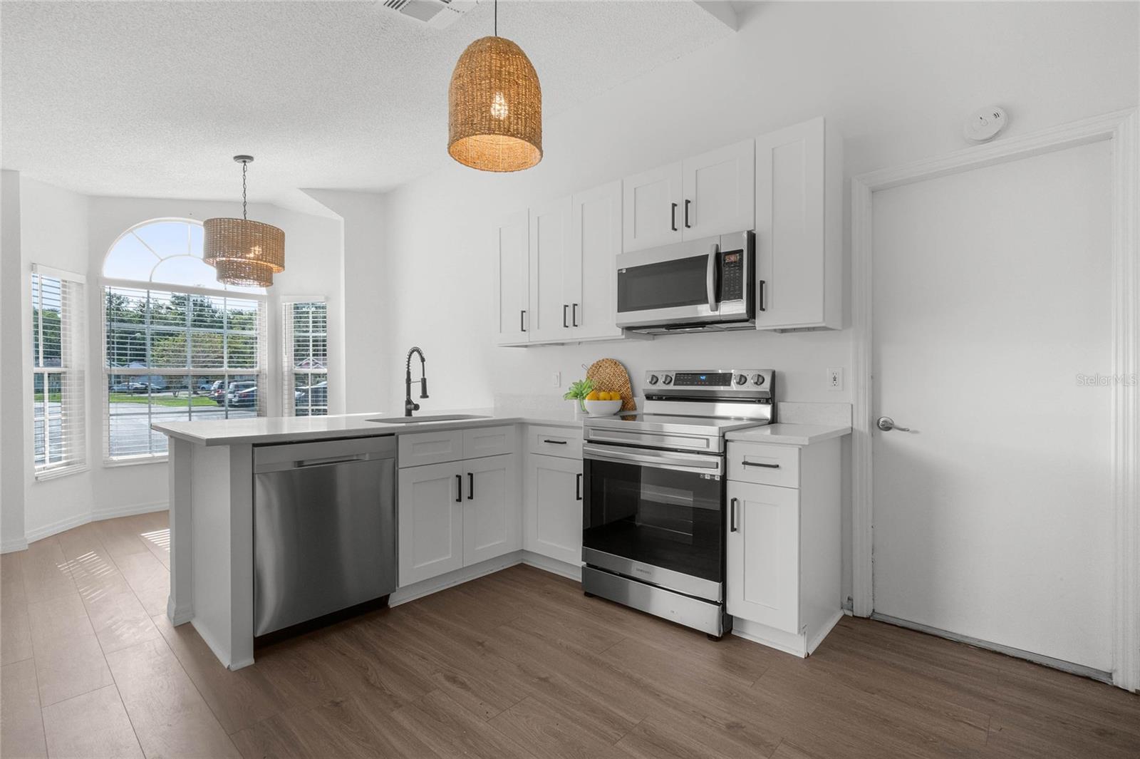 239 PANORAMA DR, WINTER SPRINGS, FL — photo 4