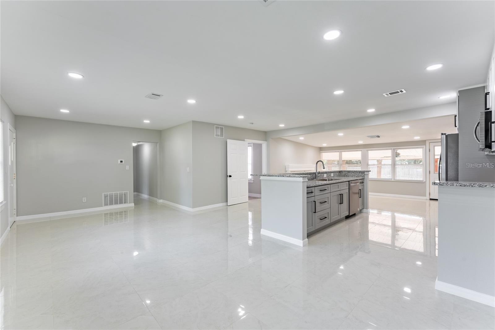 845 FLORAL DR, ORLANDO, FL — photo 13