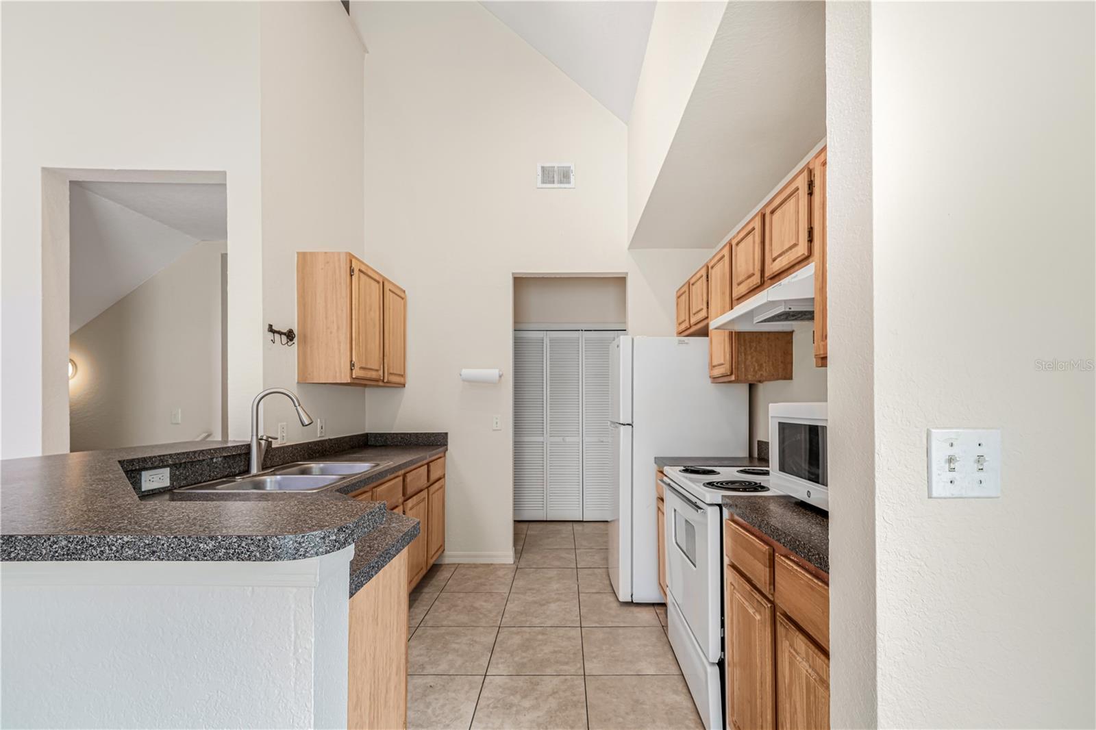 6025 WESTGATE DR #2527, ORLANDO, FL — photo 5