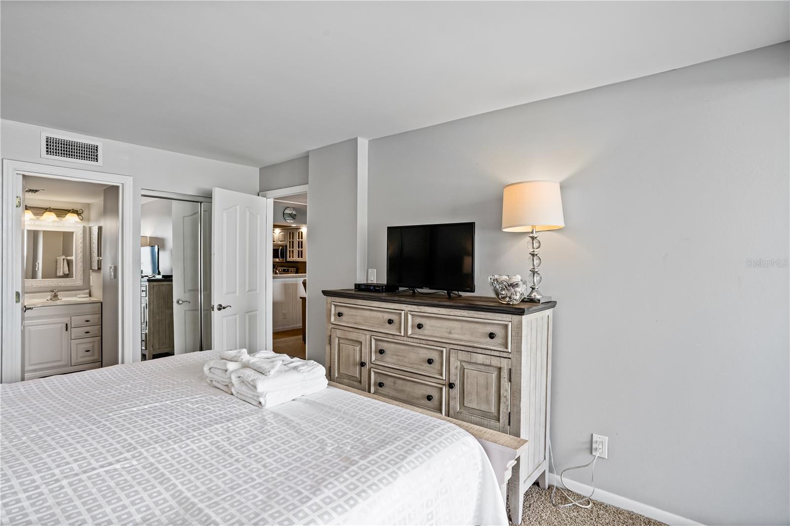 20000 GULF BLVD #305, INDIAN SHORES, FL — photo 18