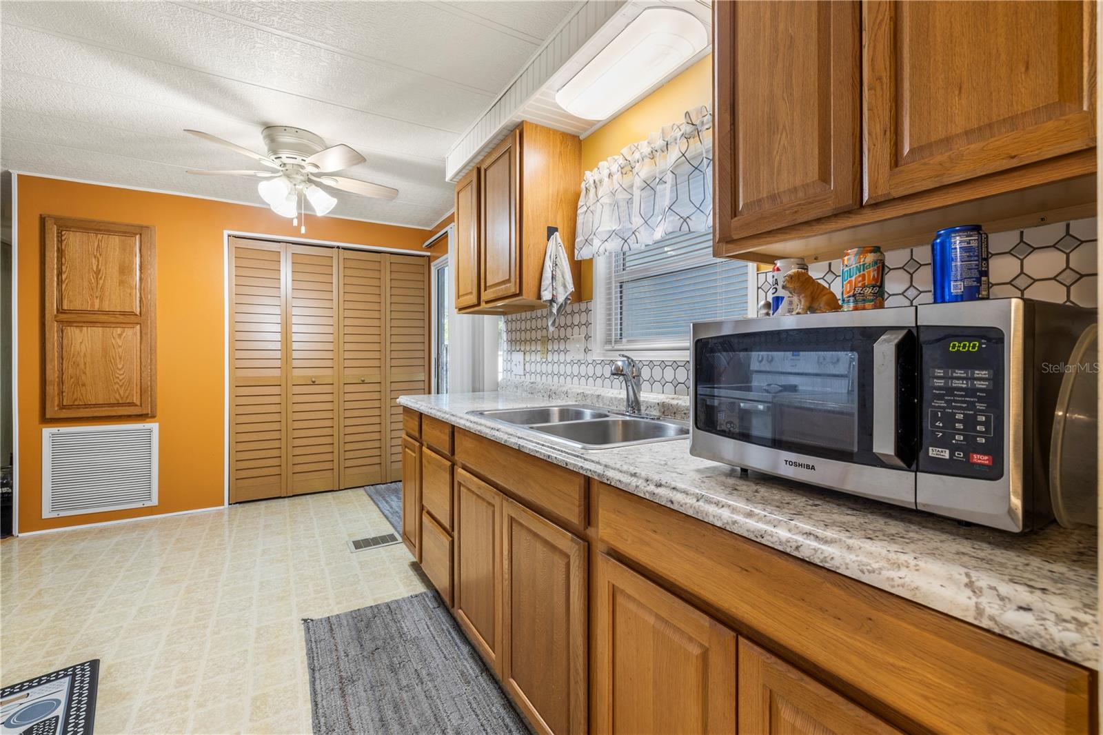 6034 ALPINE DR, ZEPHYRHILLS, FL — photo 12