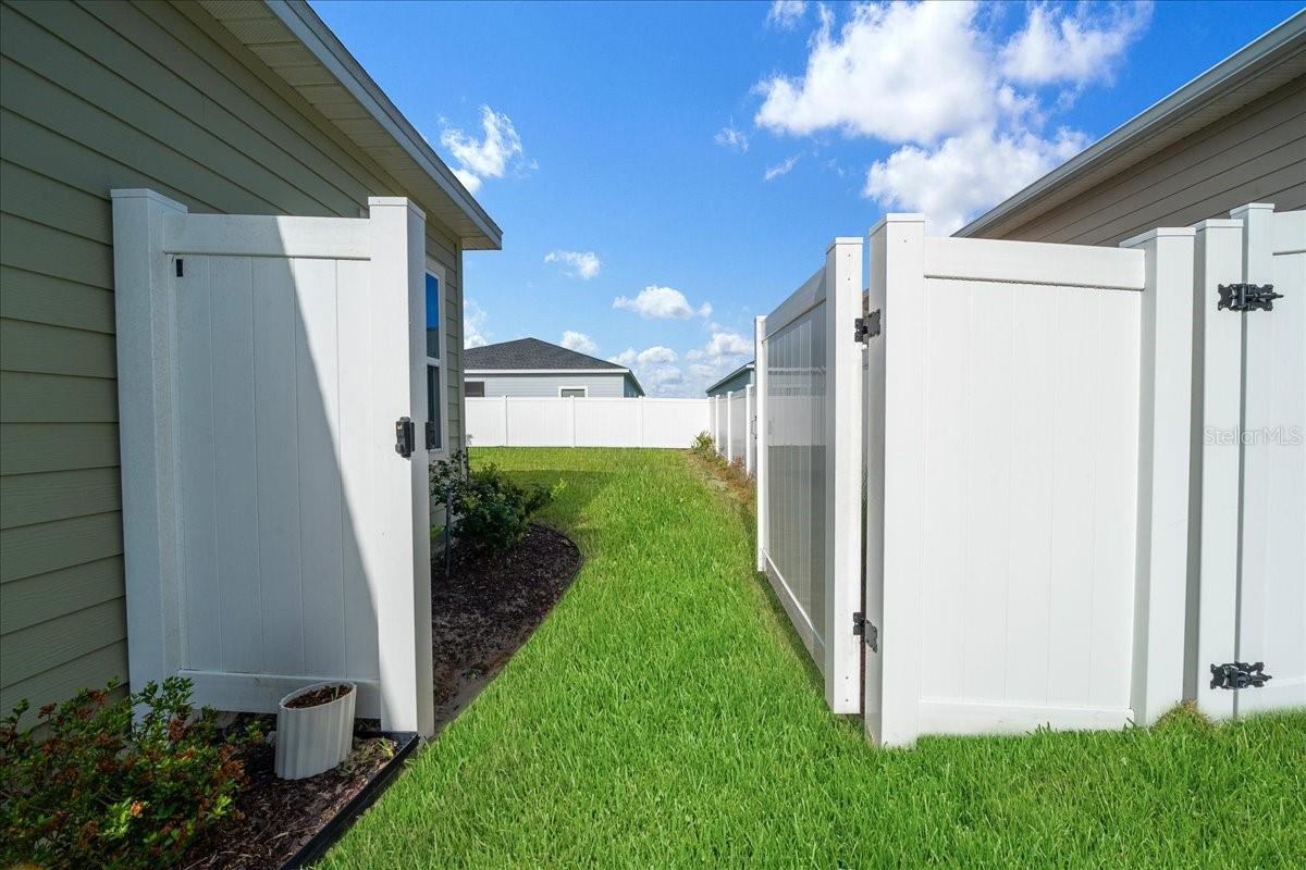 7542 SW 76TH TER, OCALA, FL — photo 32