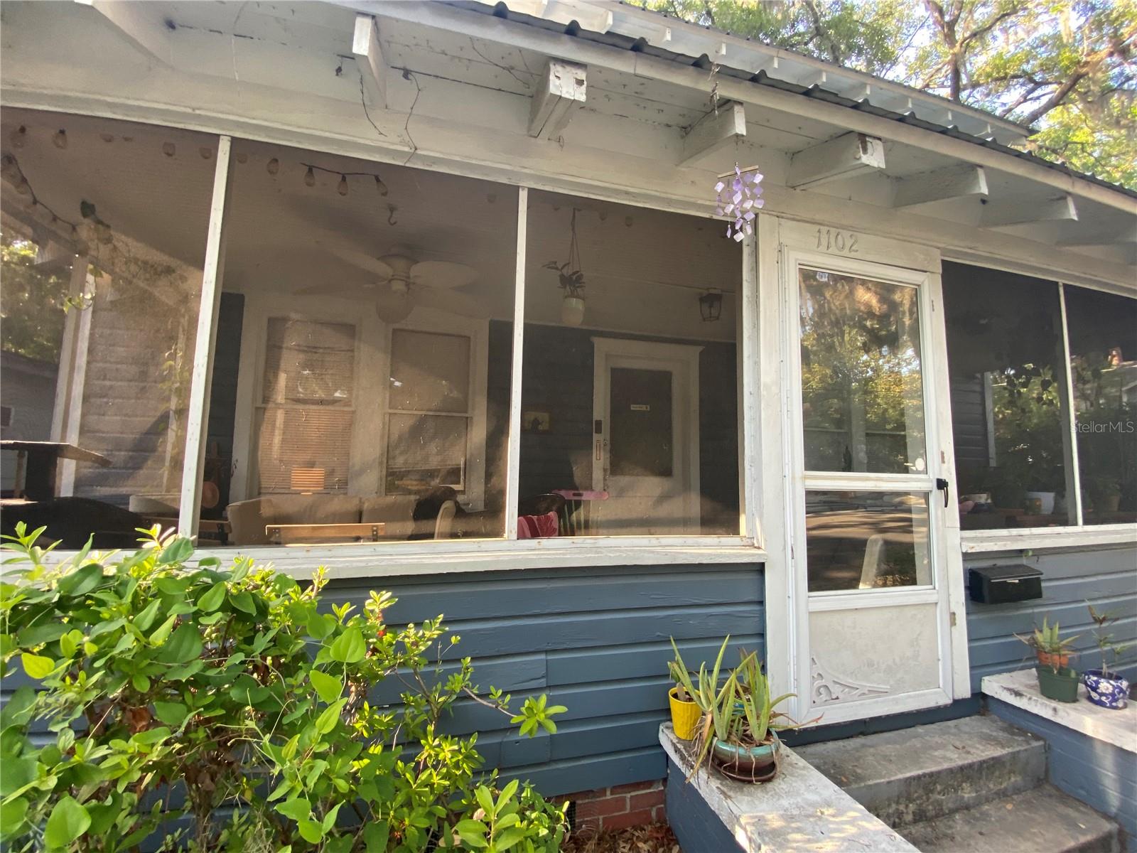 1102 NW 3RD AVE, GAINESVILLE, FL — photo 2