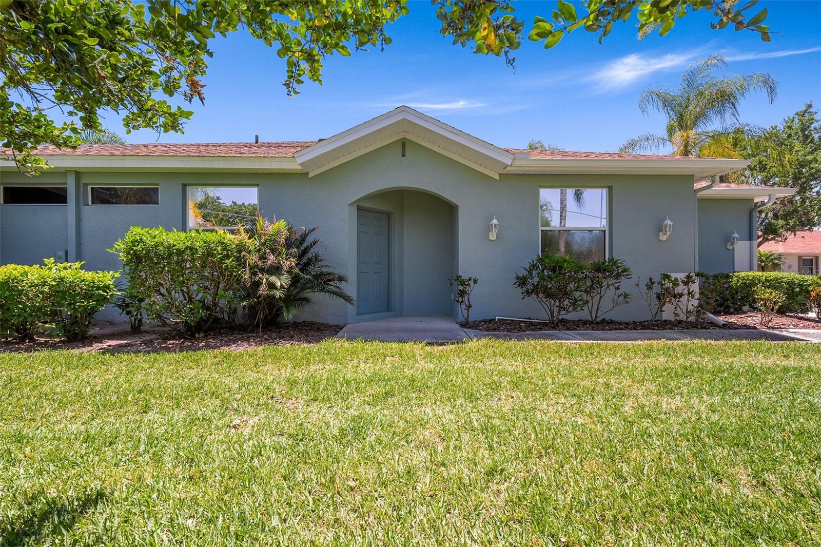 1204 HUNTINGTON GREENS DR #1204, SUN CITY CENTER, FL — photo 2