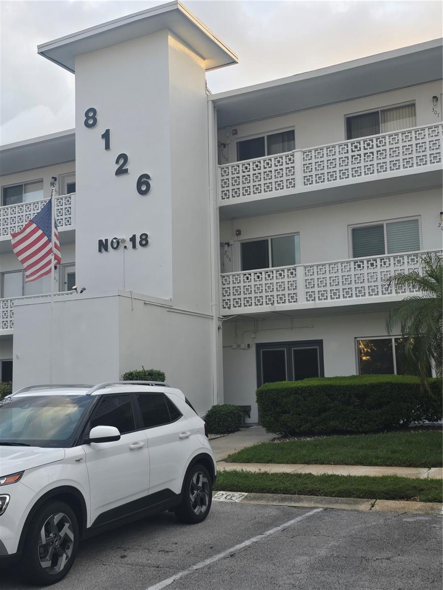 8126 112TH ST #306, SEMINOLE, FL