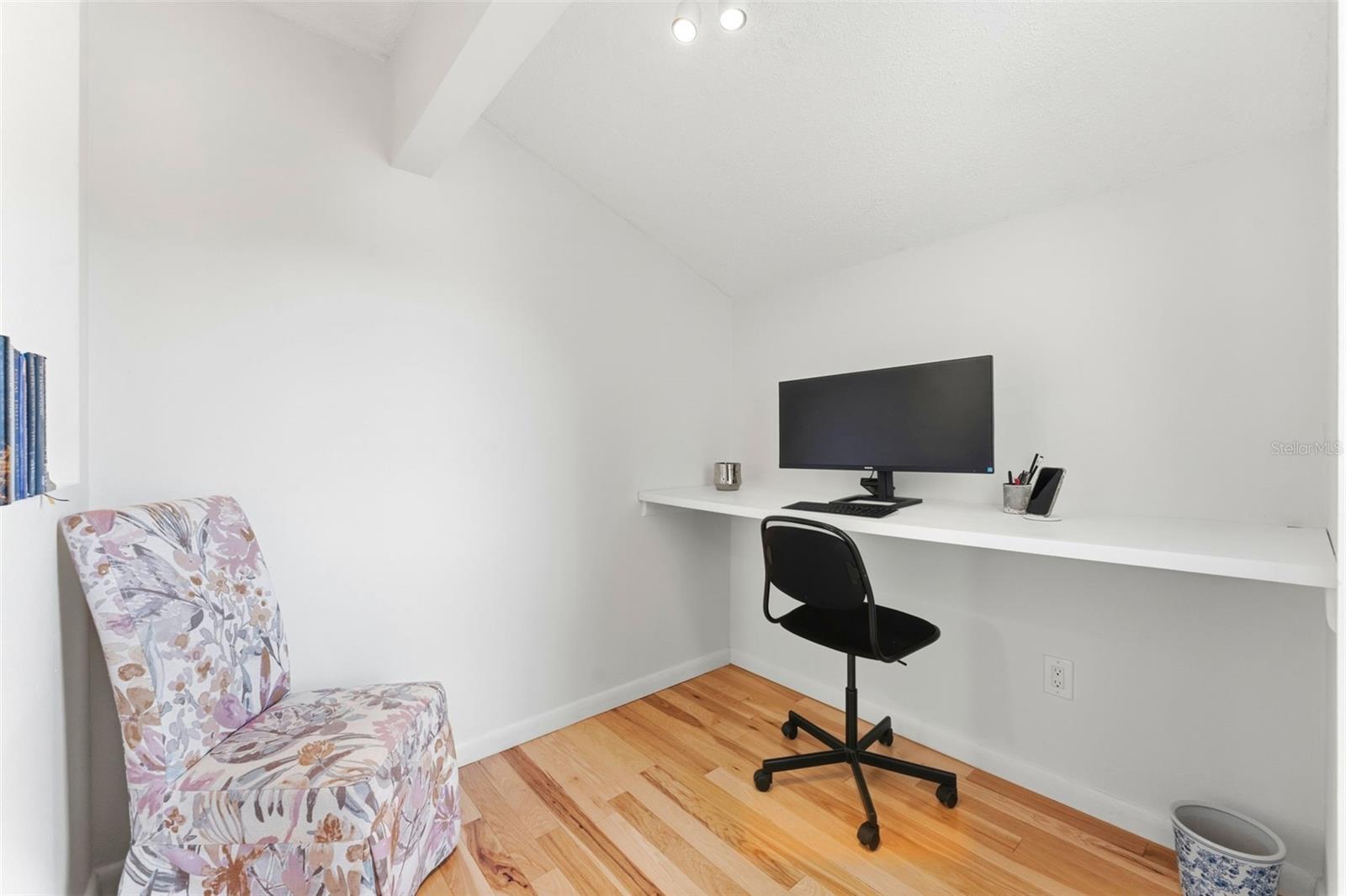 105 E DAVIS BLVD #B, TAMPA, FL — photo 32