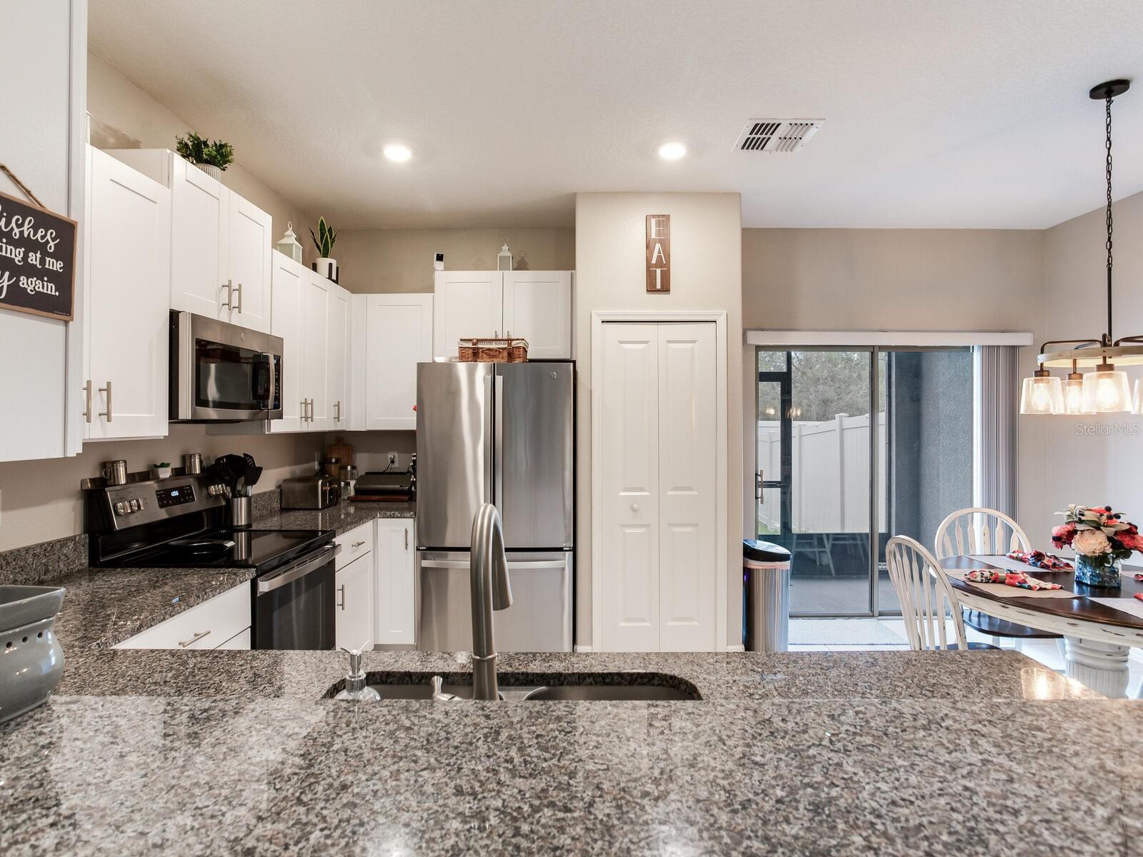 2561 CHARLAN CT, HOLIDAY, FL — photo 25