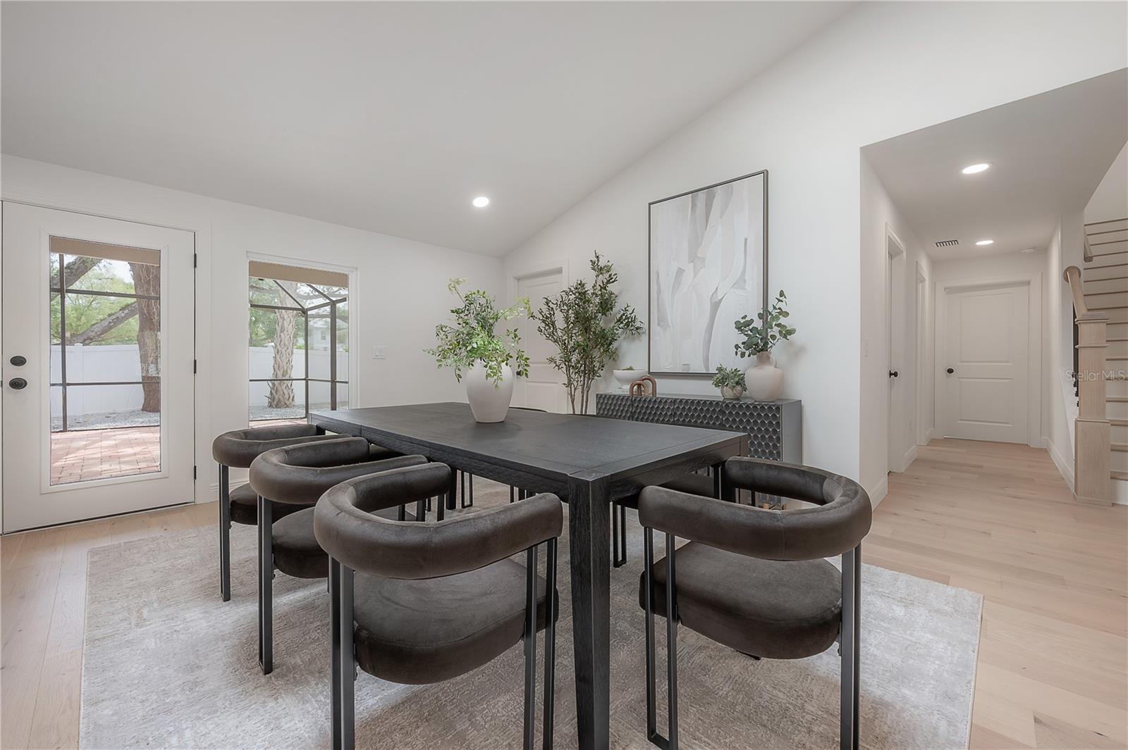 471 W DAVIS BLVD, TAMPA, FL — photo 13