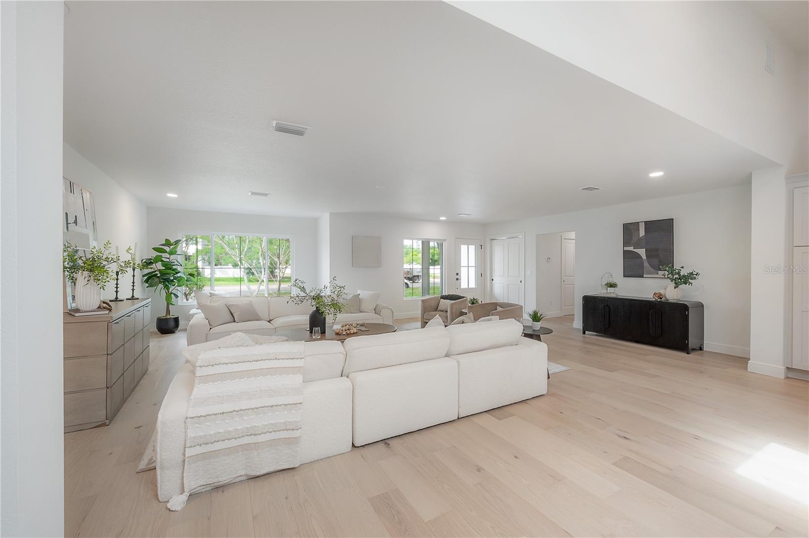 471 W DAVIS BLVD, TAMPA, FL — photo 16