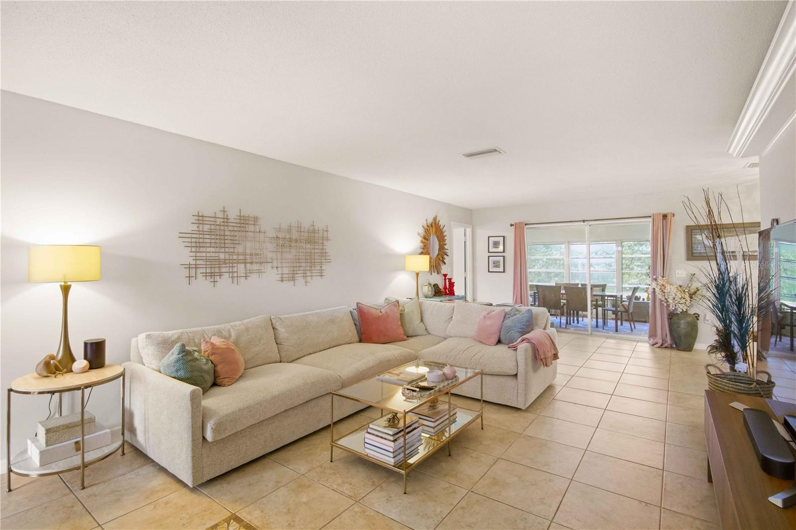 7354 W COUNTRY CLUB DR N, SARASOTA, FL — photo 2