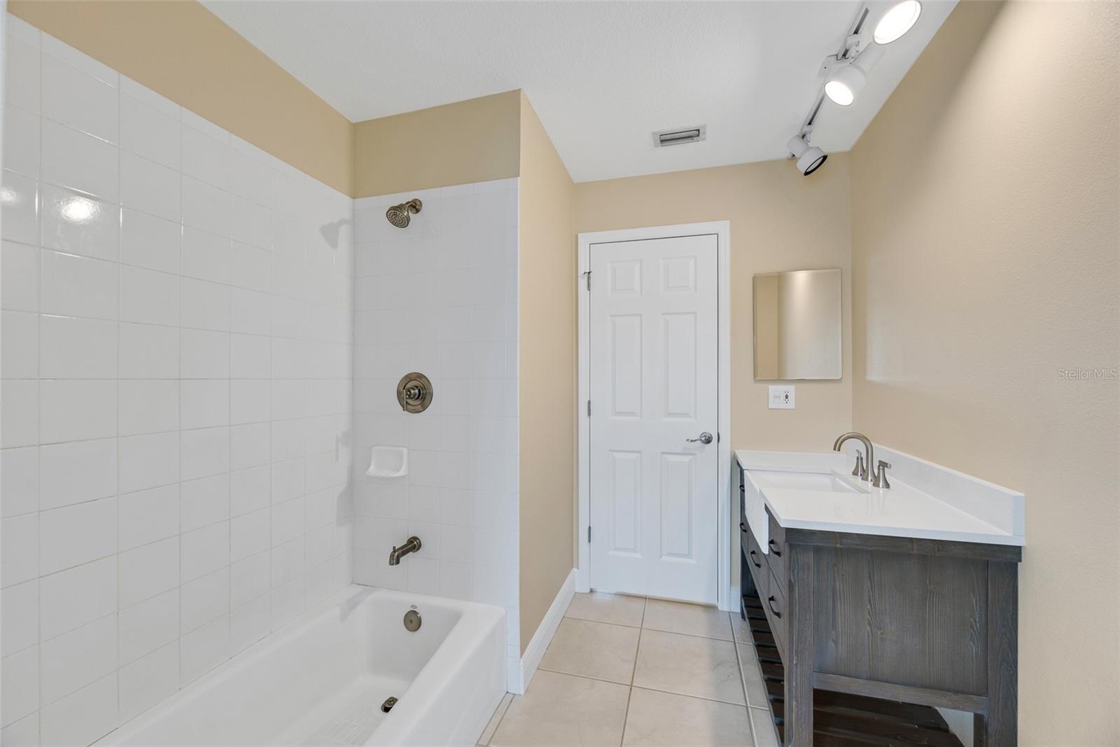 911 SILVER PALM WAY, APOLLO BEACH, FL — photo 30