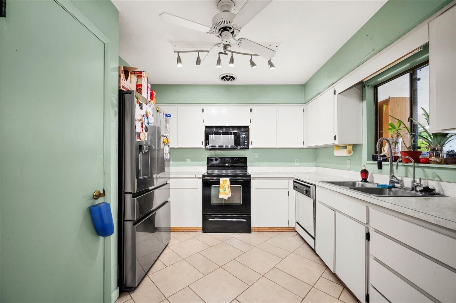 8508 NW 37TH DR, GAINESVILLE, FL — photo 12