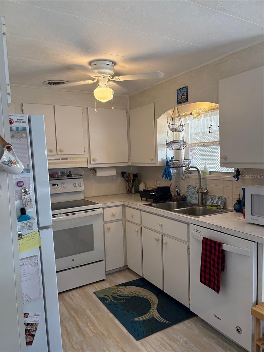 10297 N LAKE DR #79, LARGO, FL — photo 14