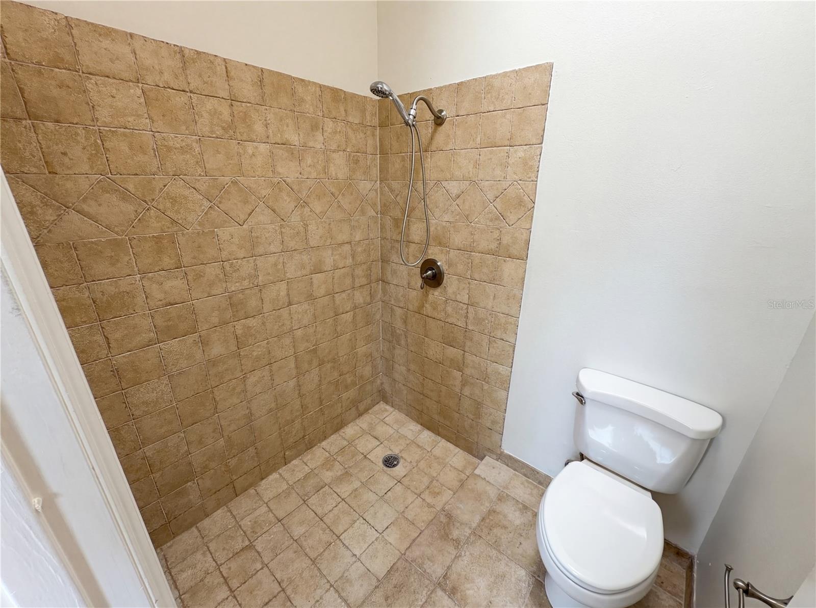 2000 PLAINFIELD DR, ORLANDO, FL — photo 10