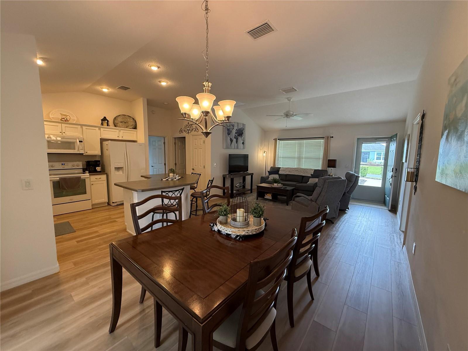 3135 BURNS DR, THE VILLAGES, FL — photo 16