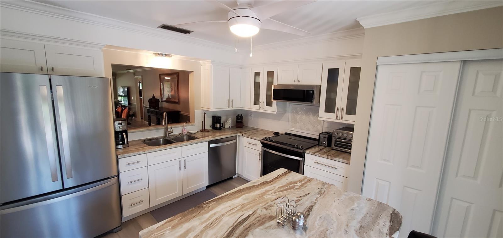 6110 COUNTRY CLUB WAY #201, SARASOTA, FL — photo 2