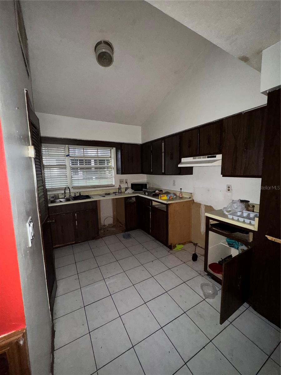 11001 SE SUNSET HARBOR RD #D21, SUMMERFIELD, FL — photo 9