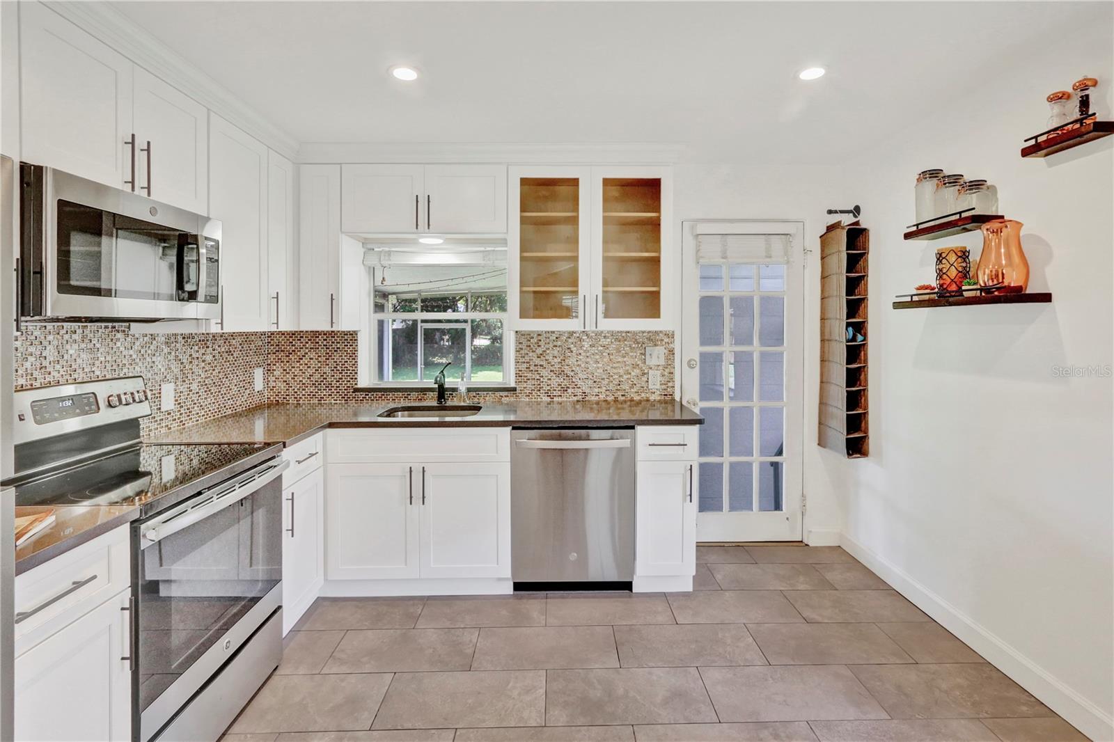 1016 W SMITH ST, ORLANDO, FL — photo 2