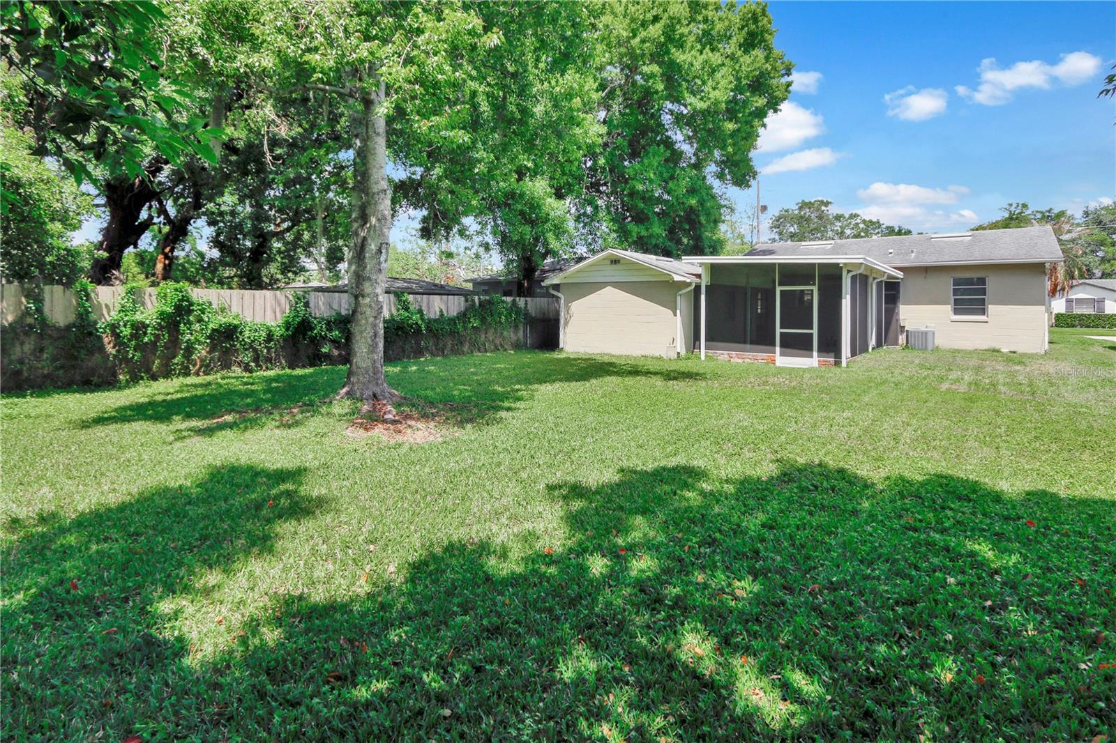 1016 W SMITH ST, ORLANDO, FL — photo 14