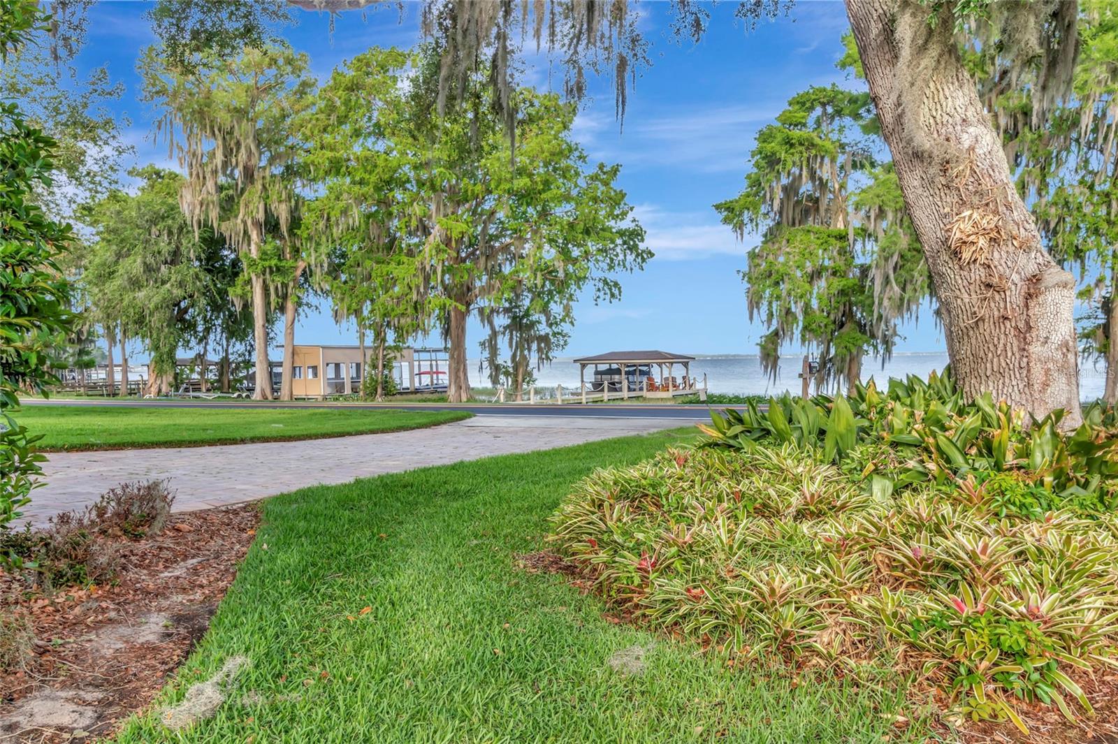 1215 LAKESHORE DR, EUSTIS, FL — photo 112