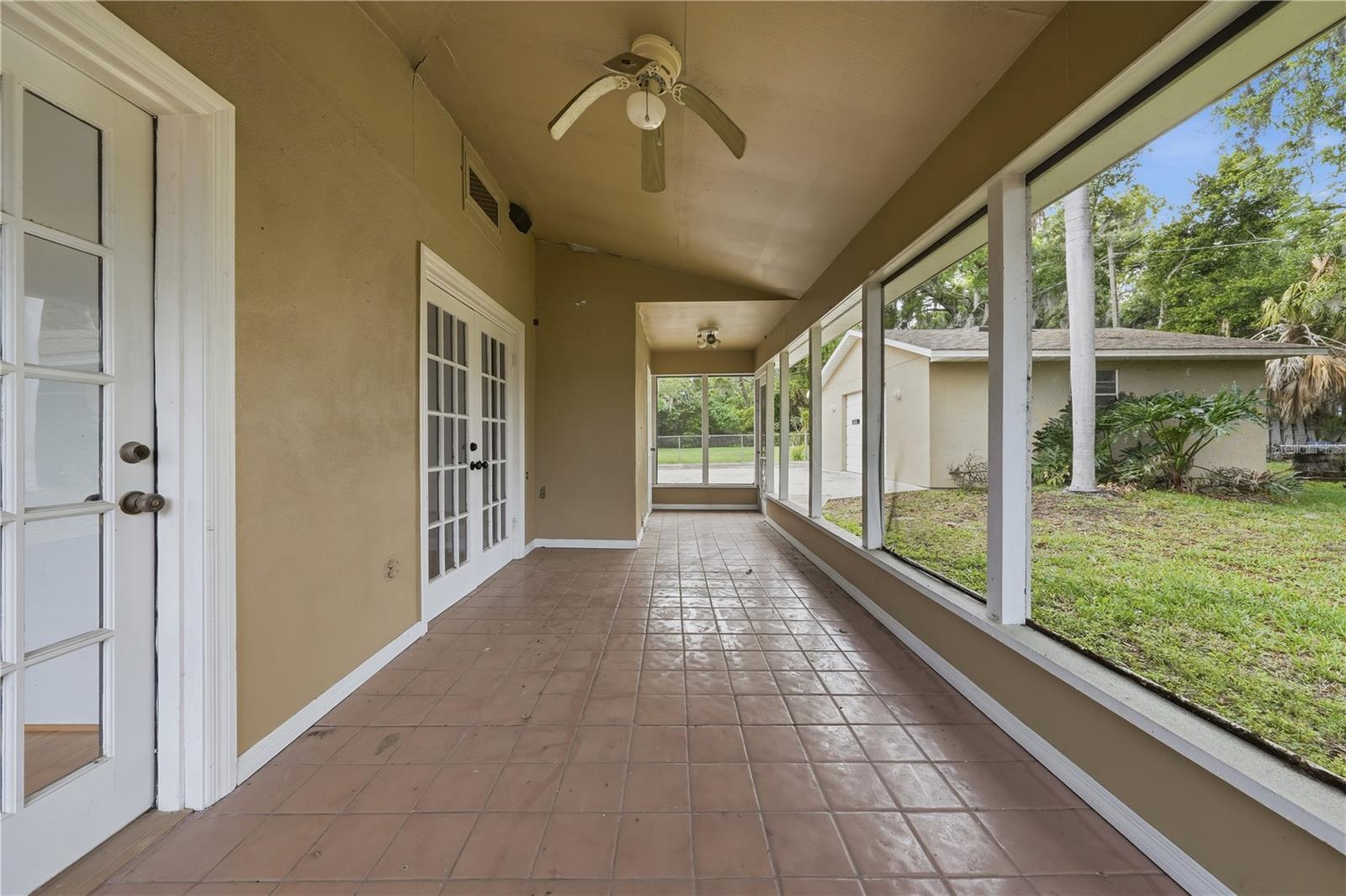 126 E MAGNOLIA AVE, HOWEY IN THE HILLS, FL — photo 37