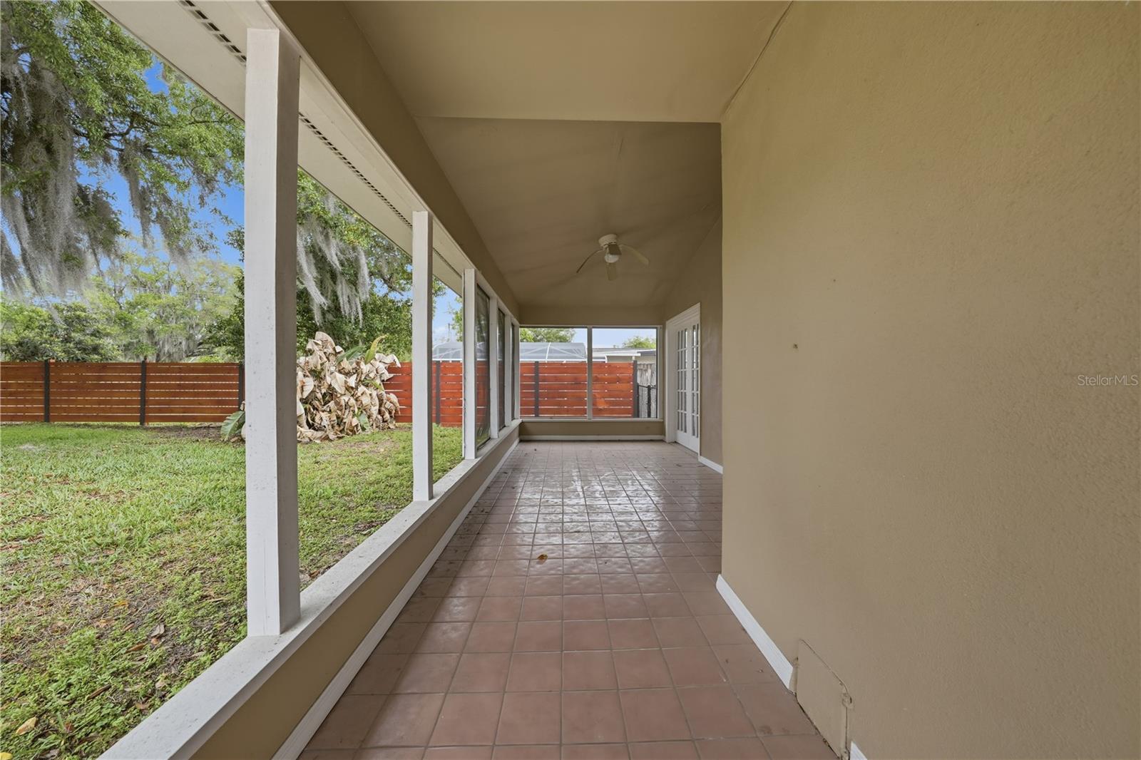 126 E MAGNOLIA AVE, HOWEY IN THE HILLS, FL — photo 39