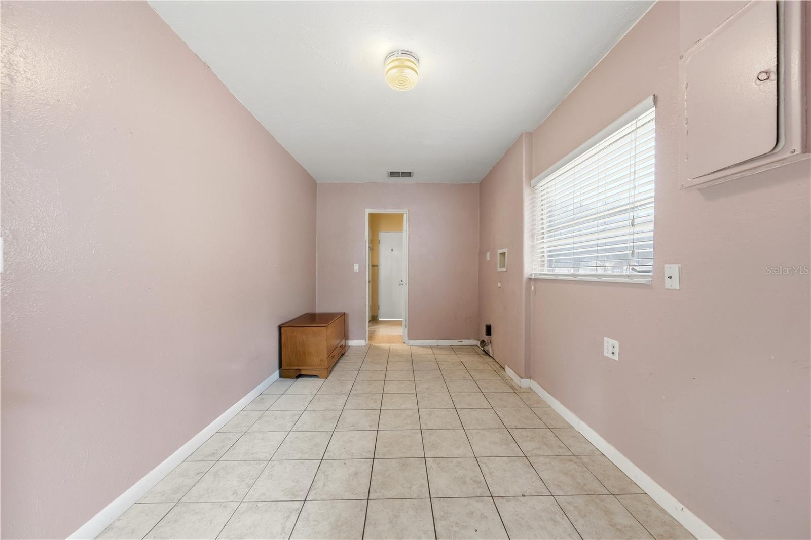 126 E MAGNOLIA AVE, HOWEY IN THE HILLS, FL — photo 45