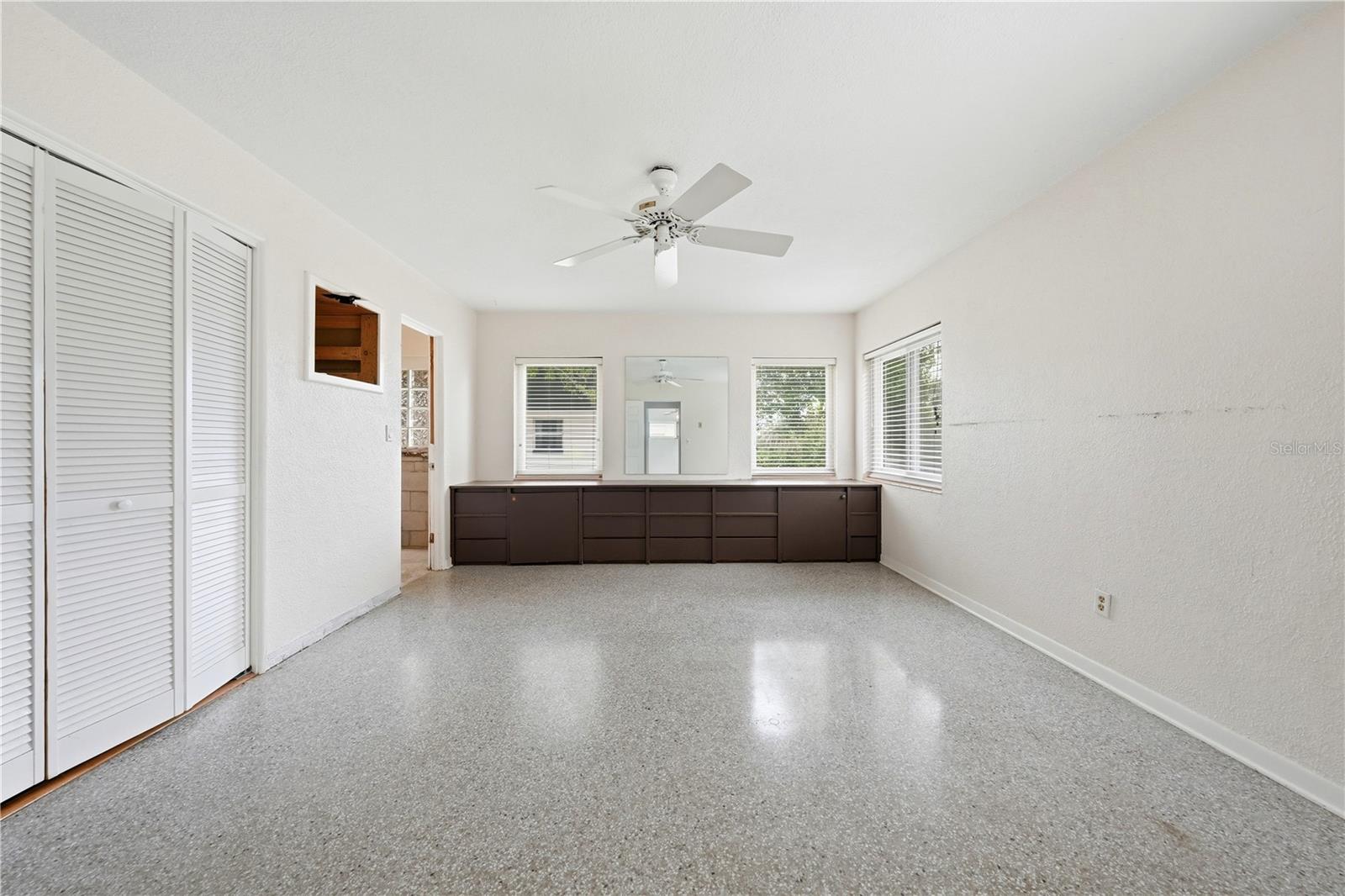 126 E MAGNOLIA AVE, HOWEY IN THE HILLS, FL — photo 49