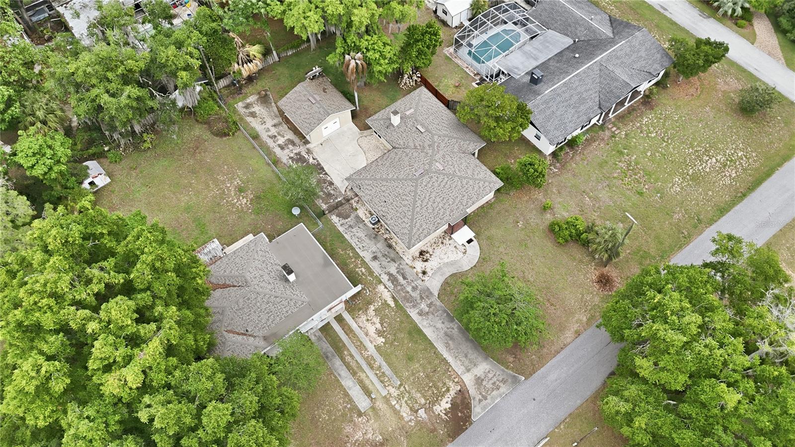 126 E MAGNOLIA AVE, HOWEY IN THE HILLS, FL — photo 83