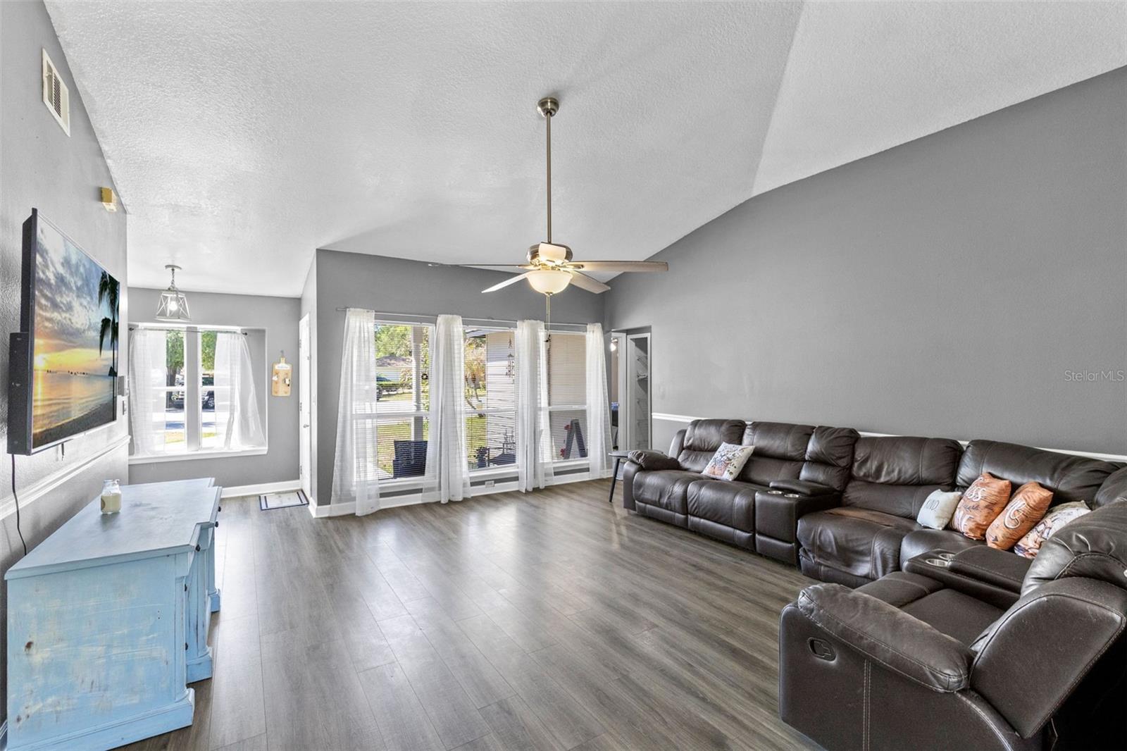 601 ARLINGTON CT, EUSTIS, FL — photo 16