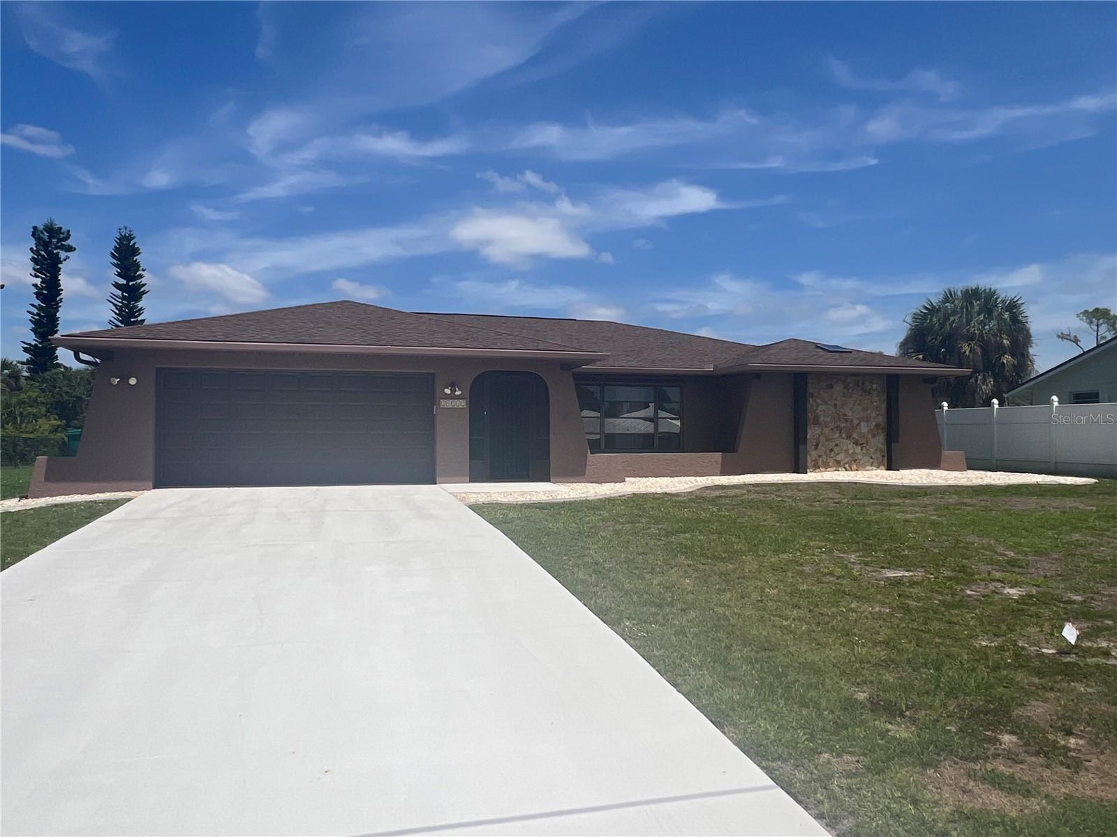 21212 BURKHART DR, PORT CHARLOTTE, FL