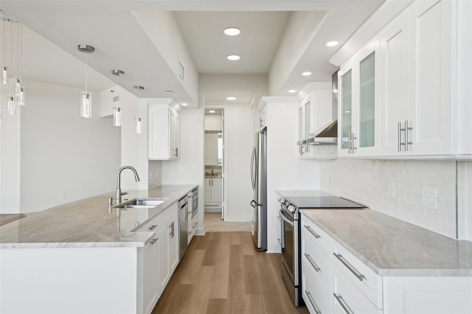 1520 GULF BLVD #202, CLEARWATER BEACH, FL — photo 9