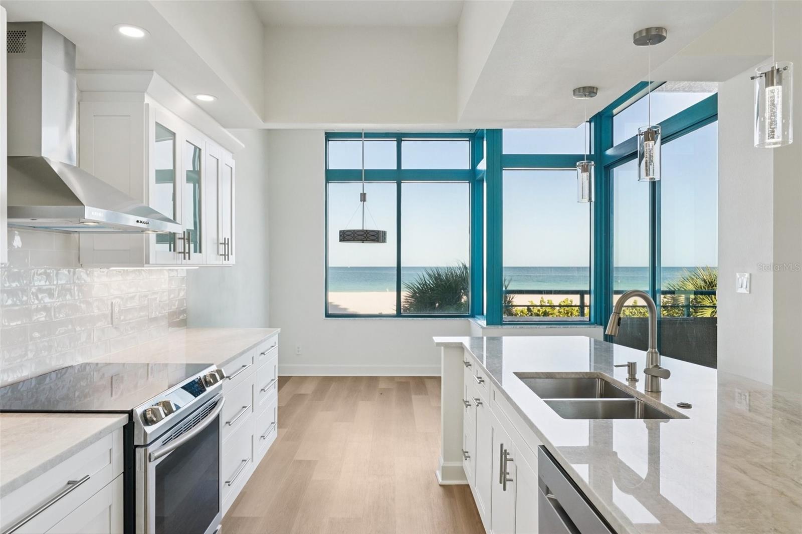 1520 GULF BLVD #202, CLEARWATER BEACH, FL — photo 10