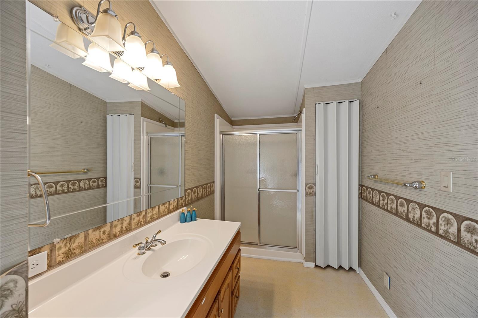 36833 SHADOW HILL DR, FRUITLAND PARK, FL — photo 16